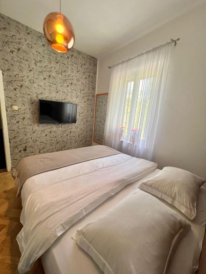 Apartment Kiki Kotor Buitenkant foto