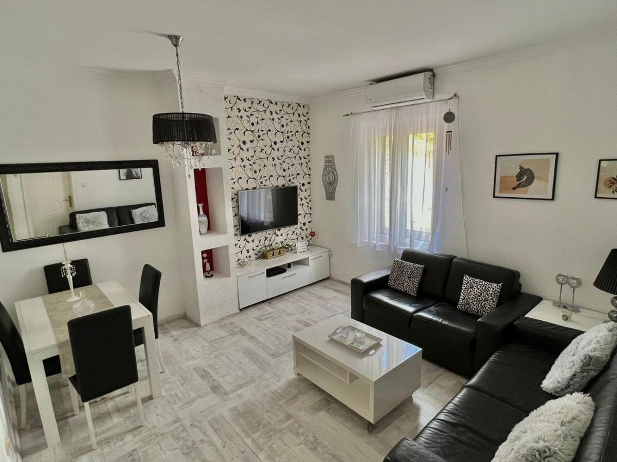 Apartment Kiki Kotor Buitenkant foto