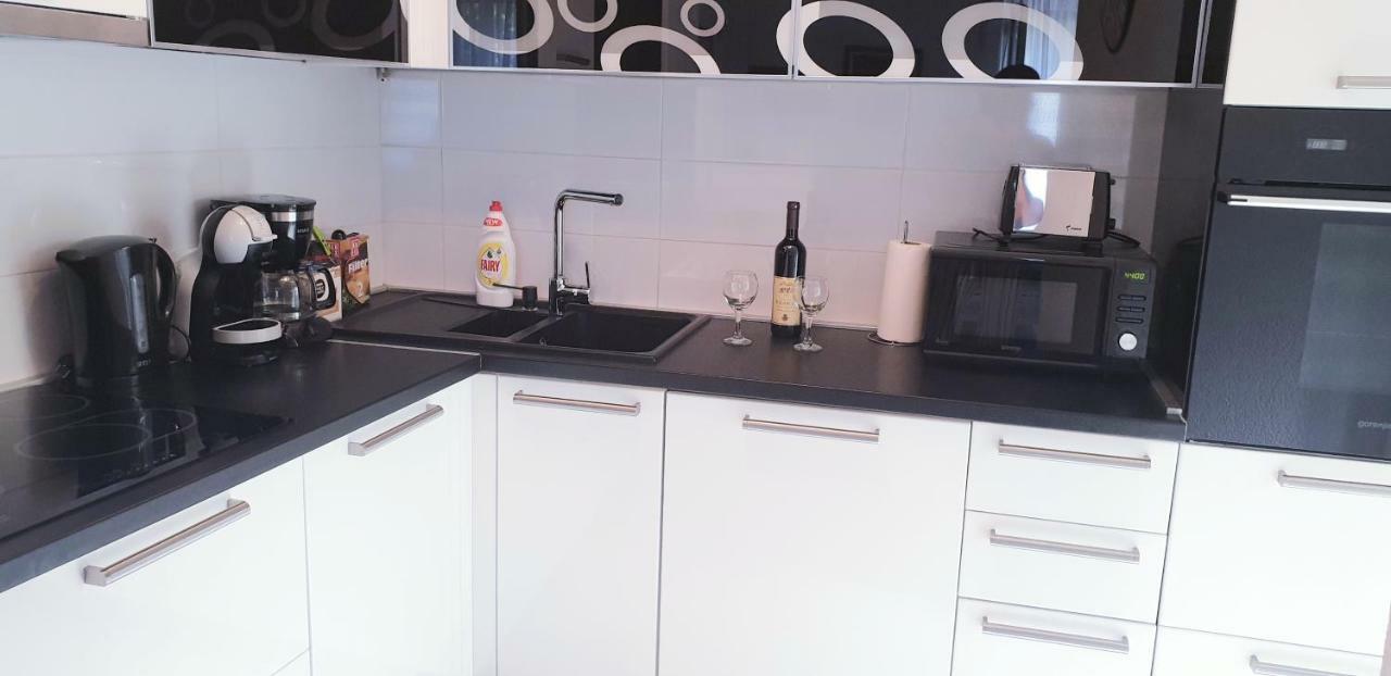 Apartment Kiki Kotor Buitenkant foto